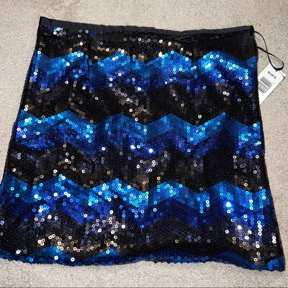 Nwt Women’s sparkly sequined skirt by Poof Couture